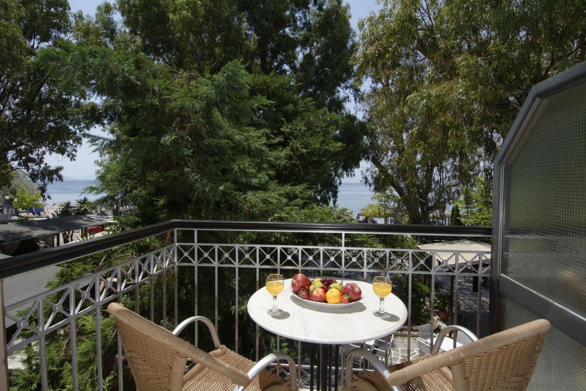 Enalion Hotel Кала-Нера Экстерьер фото